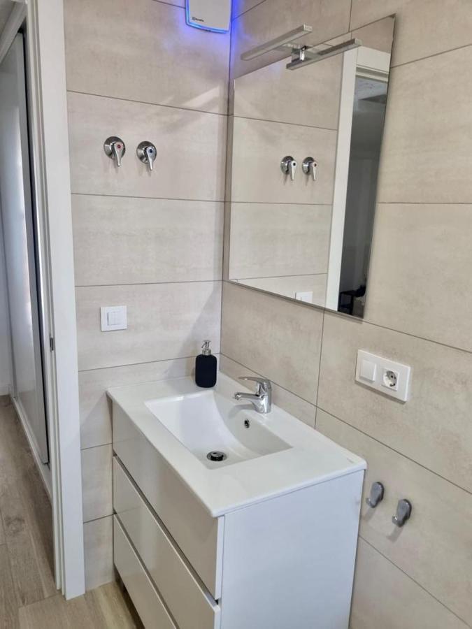 Apartament Rg Hospital Valme *