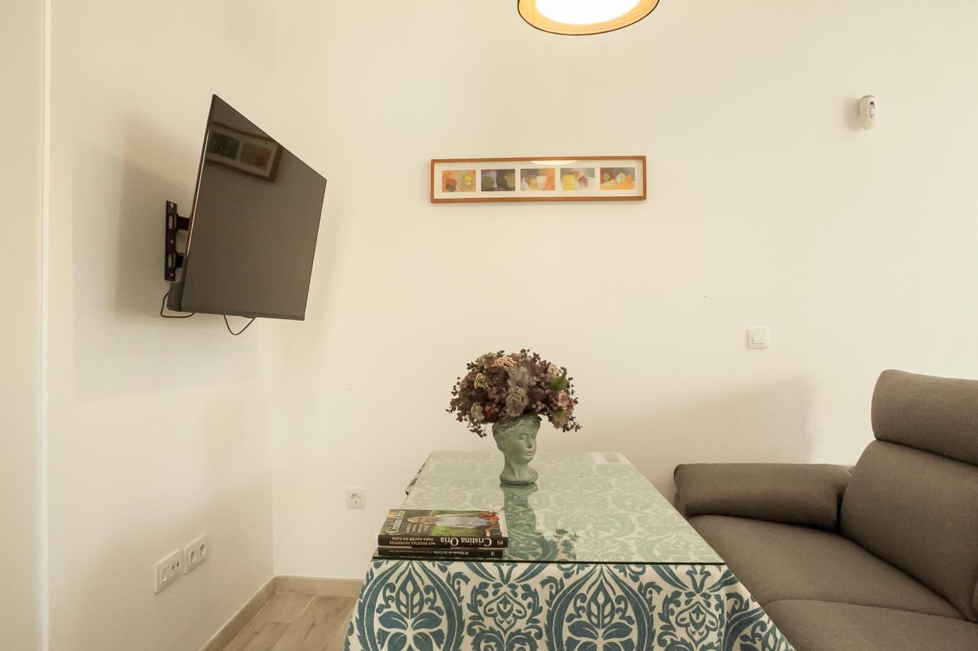 Rg Hospital Valme Apartament