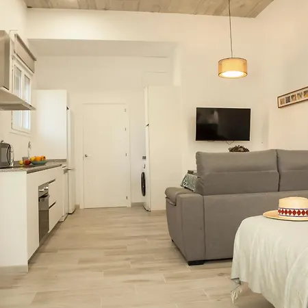 Apartamentos Rg Hospital Valme Seville Exterior photo