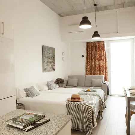 Apartamentos Rg Hospital Valme Seville Exterior photo