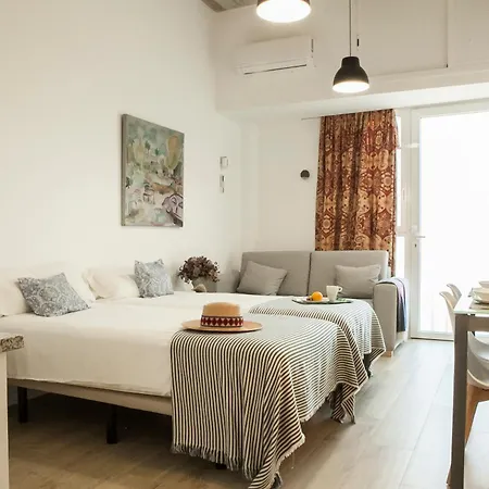 Apartamentos Rg Hospital Valme Seville Exterior photo